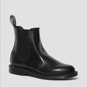 Dr. Marten Flora Chelsea boots